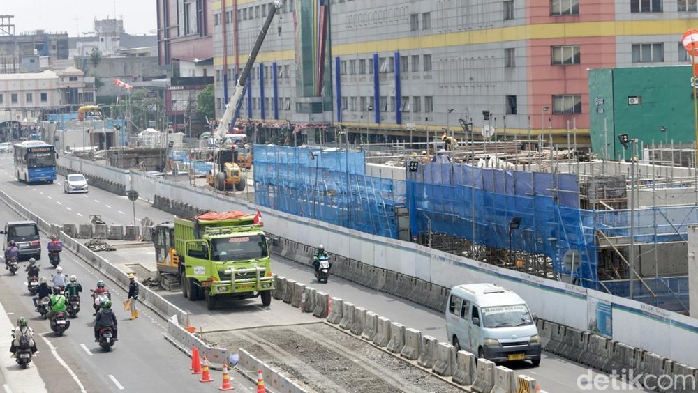 MRT Jakarta: Monas Terhubung 2027, Kota 2029!