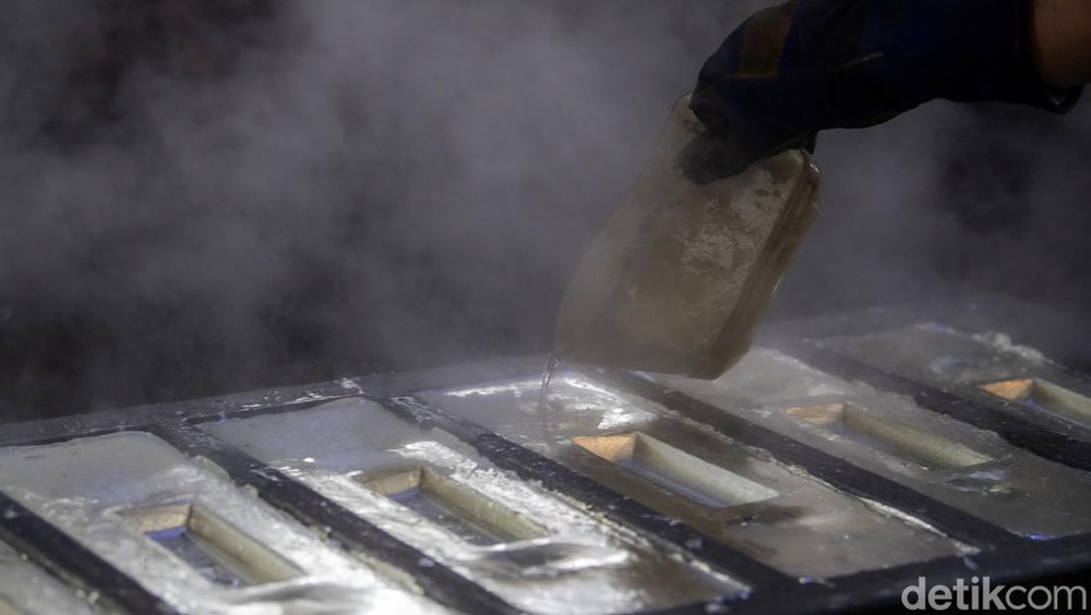 Harga Timah Tak Jelas? DPR Gebrak Pemerintah!