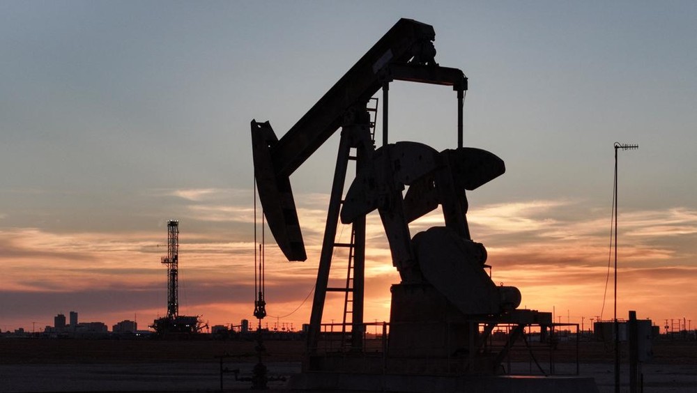 OPEC+ Tunda Produksi! Harga Minyak Langsung Meroket?