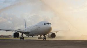 Garuda Indonesia Babak Belur: Rugi Tembus Rp 5,4 T!