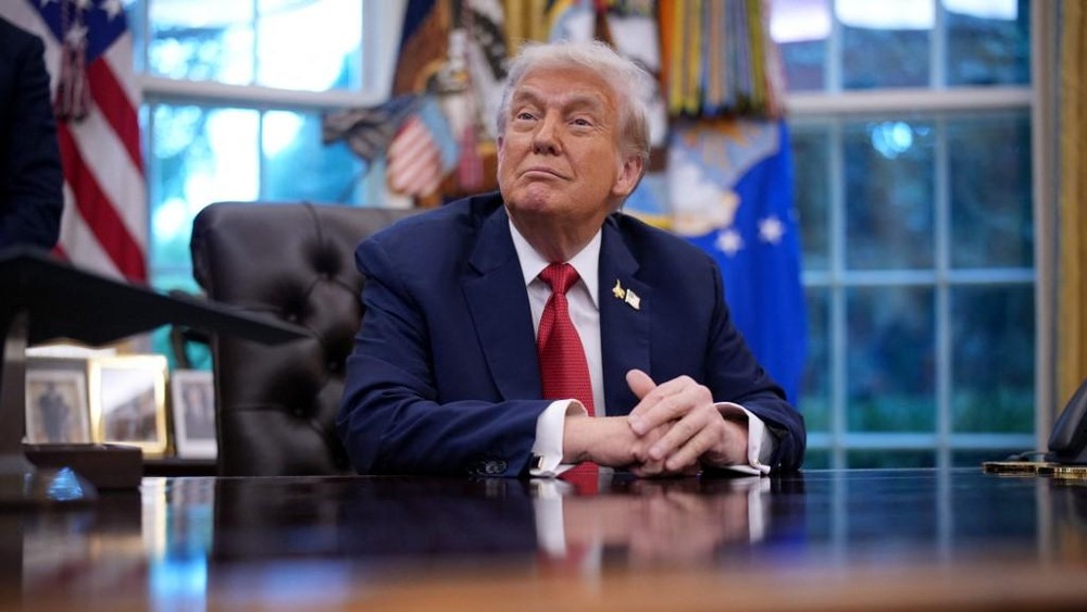 Damai atau Gimmick? Trump Bikin Harga Minyak Ambruk!