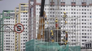 Harga Minyak Melejit, Kontraktor RI di Ambang Kehancuran!