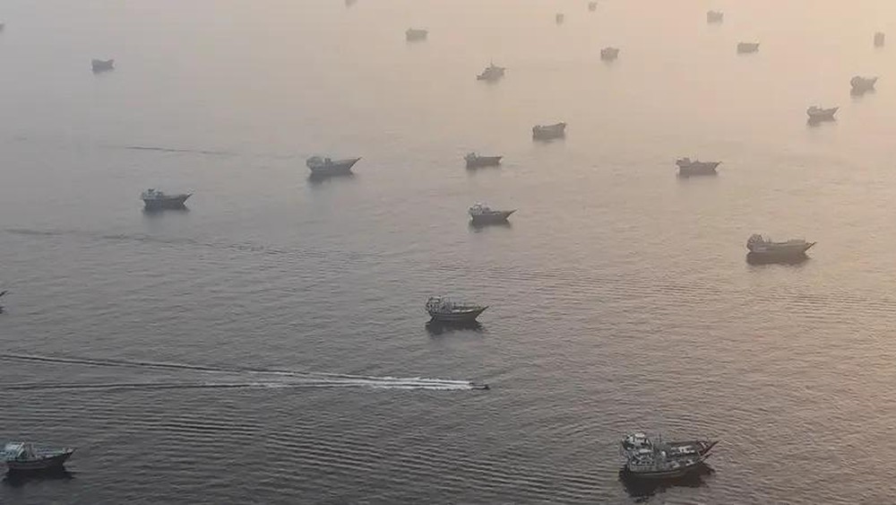 GEGER! Kapal Singapura Ditembak, AS Balas Iran, Perang Meluas?