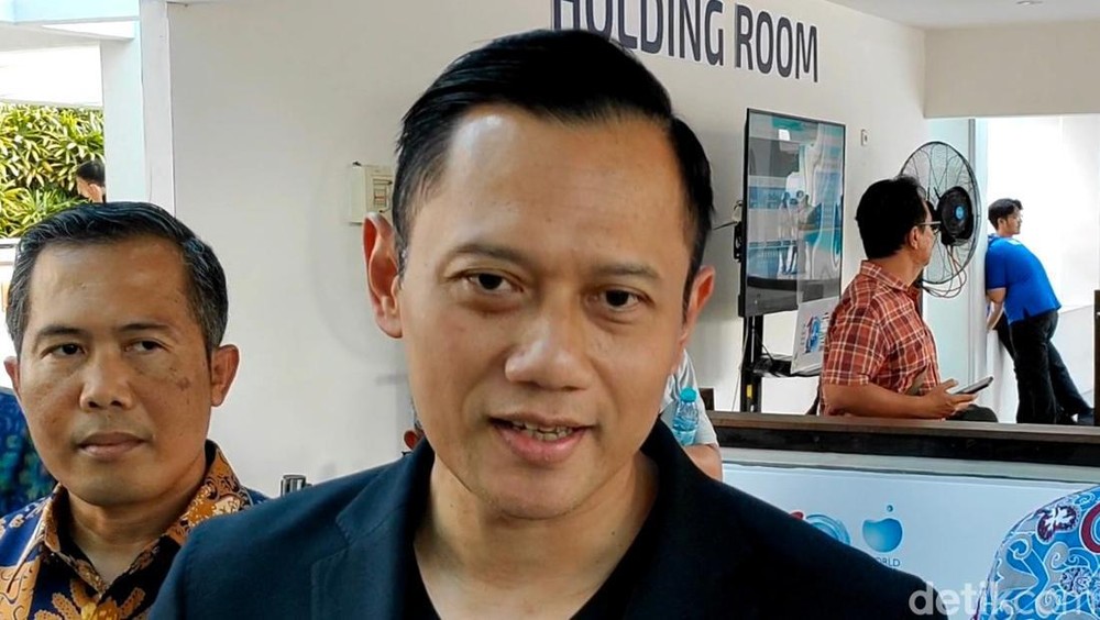 AHY ‘Tampar’ Industri Penerbangan: Jangan Bikin Rakyat Menunggu!