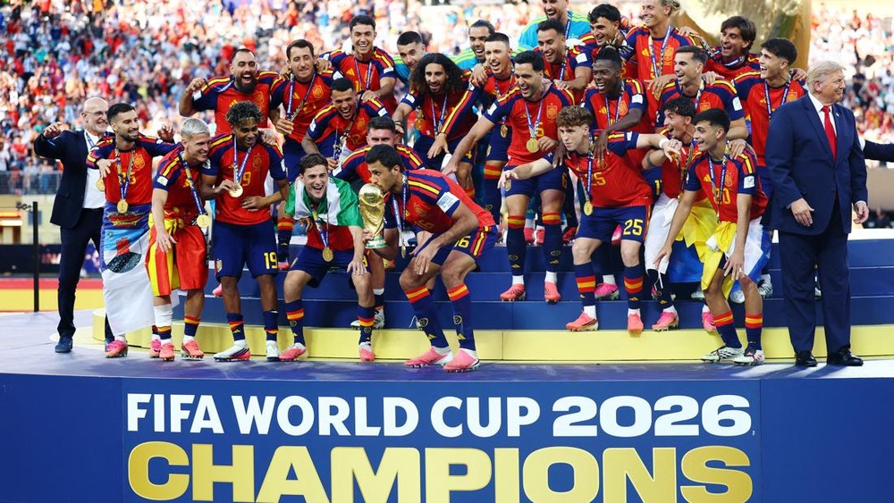 Bikin Iri! Spanyol Pesta Hadiah Triliunan Rupiah!