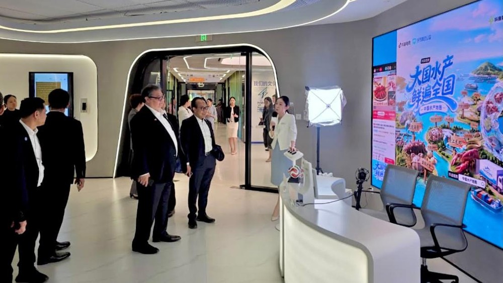 Gebrakan RI di AI Global: Huawei & ByteDance Jadi Target!