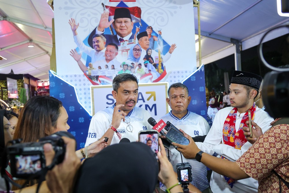 Monas Pecah! Menteri UMKM Kobarkan Solidaritas Bangsa!