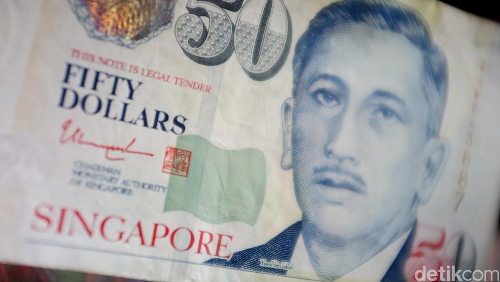 Rupiah Terkapar! Dolar Singapura Tembus Rp 14.000 Lagi!
