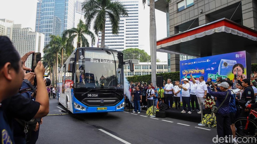 Wajib Tahu! Rute Transjakarta HUT RI ke-81 Bergeser!