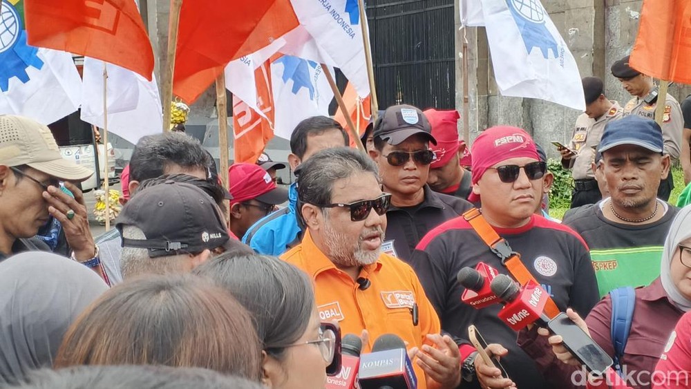 Gaji UMP Diklaim Sejahtera, Bos Buruh Murka: Ngawur!