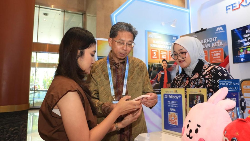 Tak Perlu Tukar Uang! M-Smile Bank Mega Kini di China-Korea!
