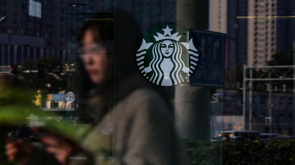Starbucks Tutup Ratusan Gerai, Triliunan Rupiah Dikorbankan Demi Apa?