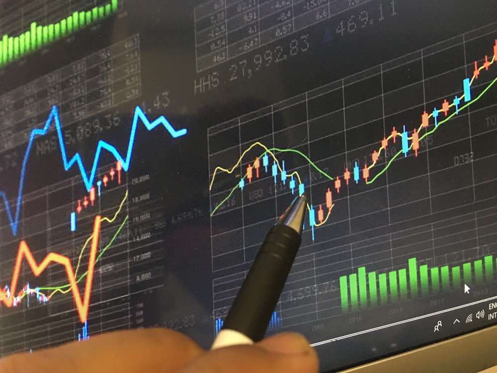 IHSG Tertekan, Emiten Ini Beri Kejutan!