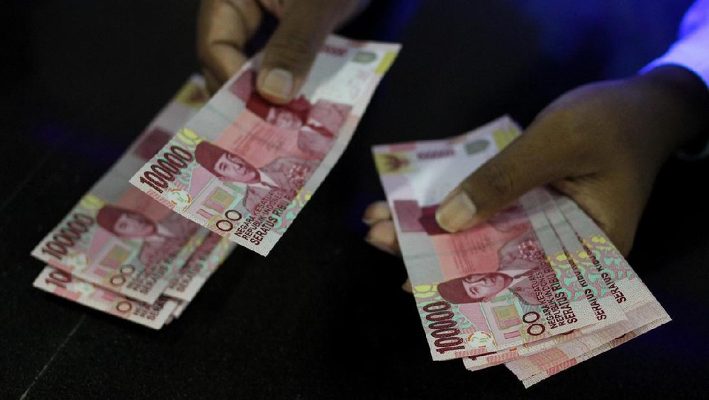 Buruh Minta UMP Naik 9,5%, Pengusaha Khawatir!